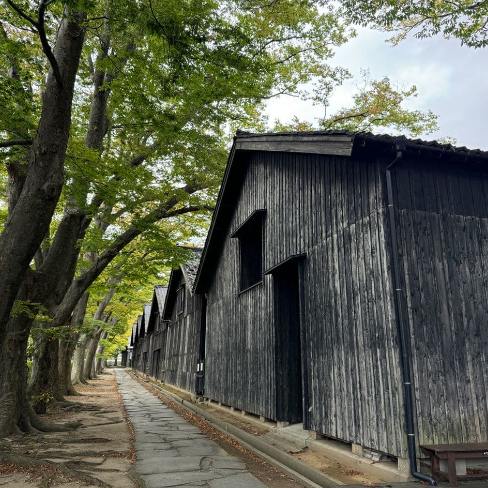 酒田・山居倉庫群